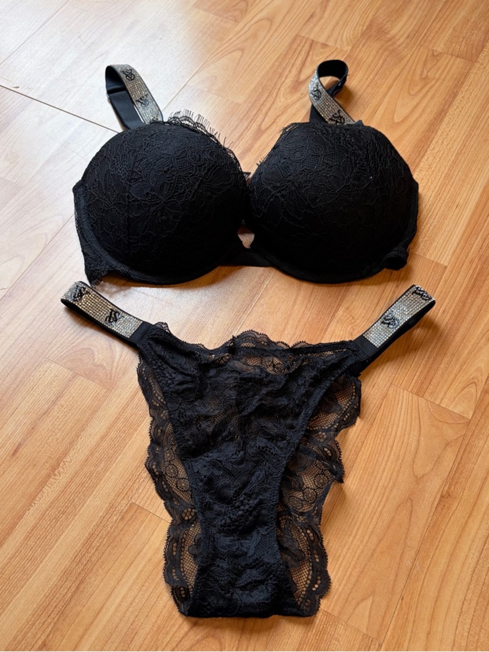 🖤 Victoria sparkling lace set 🖤